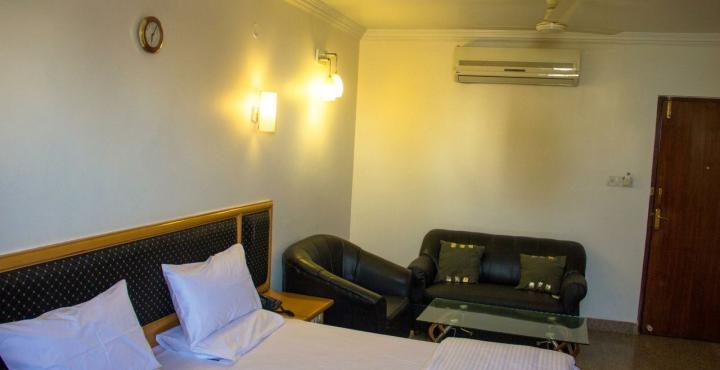 העיר בנגלור Oyo 539 Hotel Pearl Inn מראה חיצוני תמונה