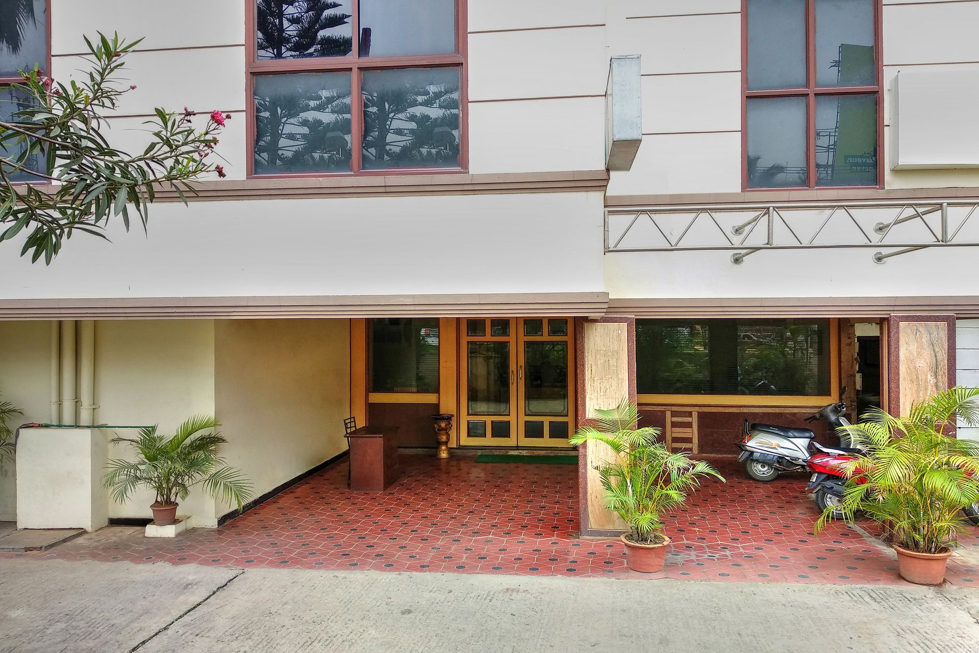 העיר בנגלור Oyo 539 Hotel Pearl Inn מראה חיצוני תמונה