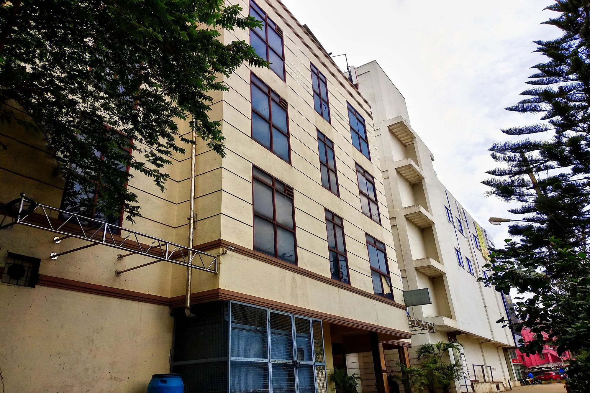 העיר בנגלור Oyo 539 Hotel Pearl Inn מראה חיצוני תמונה