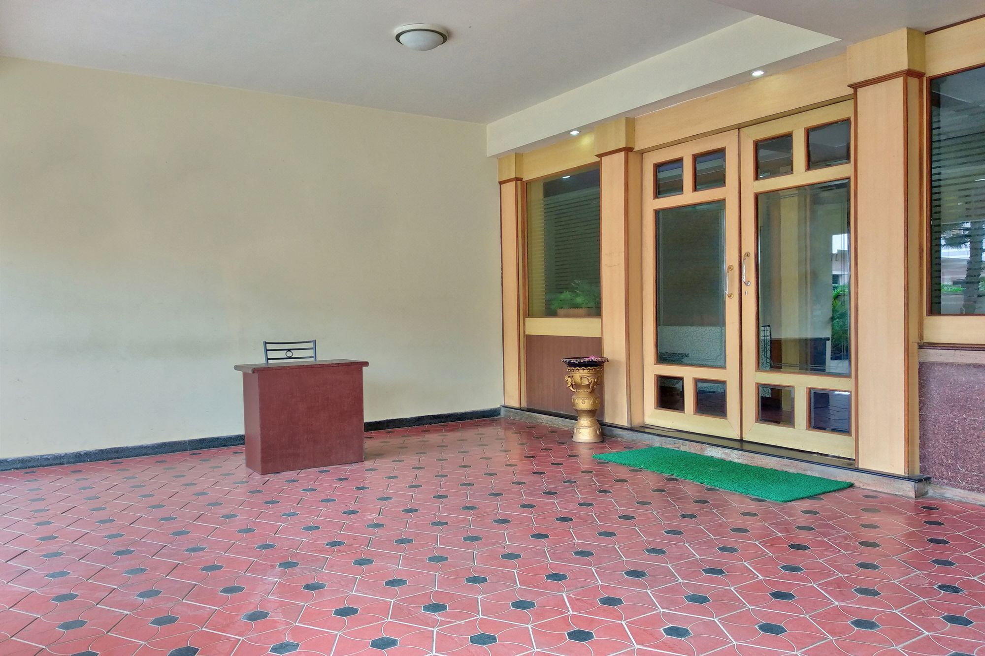 העיר בנגלור Oyo 539 Hotel Pearl Inn מראה חיצוני תמונה